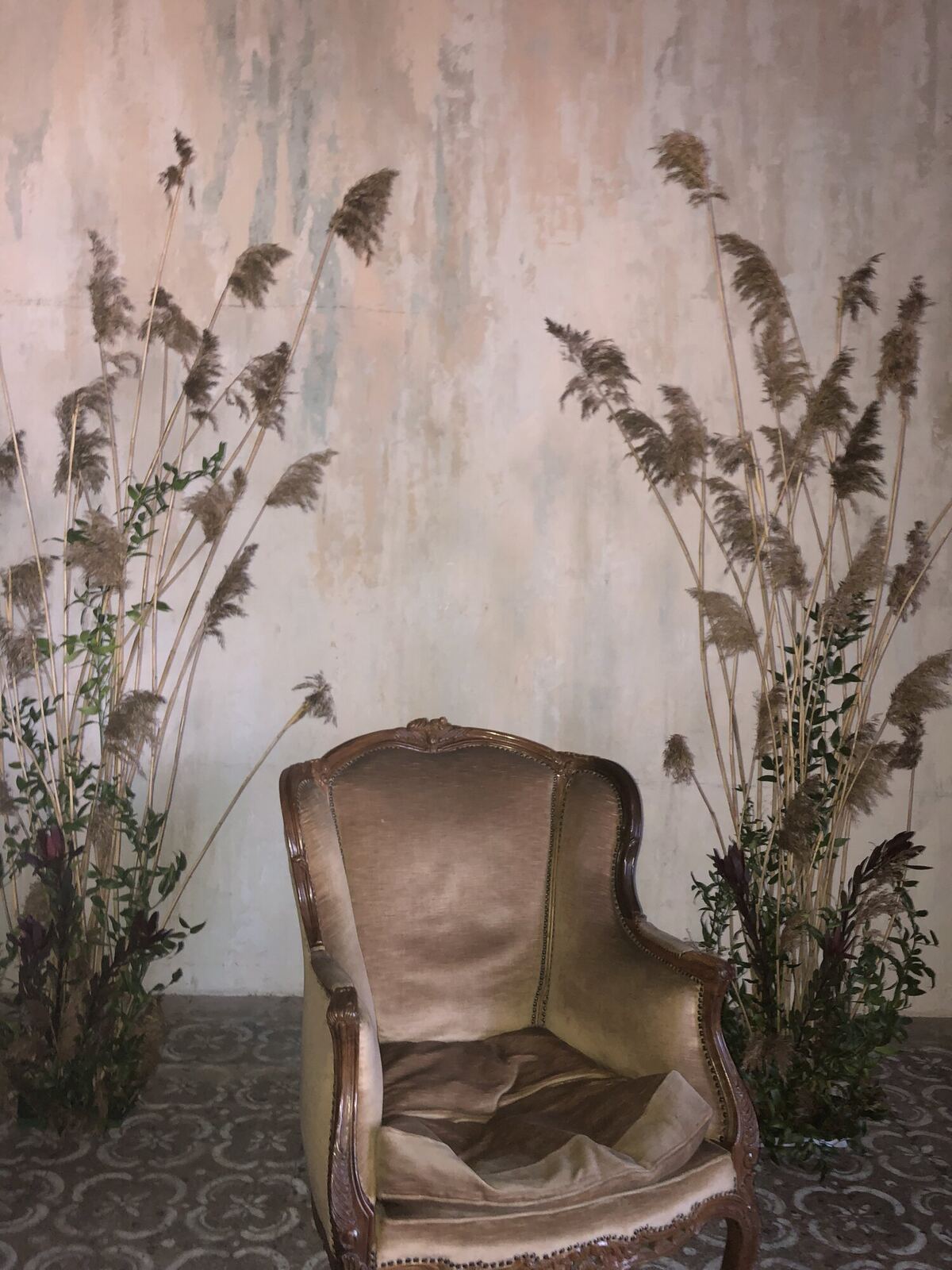 Editorial décor: armchair and pampas